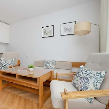 بيت للعطل Comfortable House With A Terrace And 3 Bedrooms By Renters