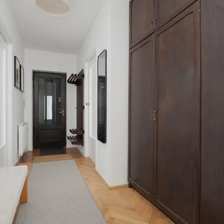 بيت للعطل Comfortable House With A Terrace And 3 Bedrooms By Renters